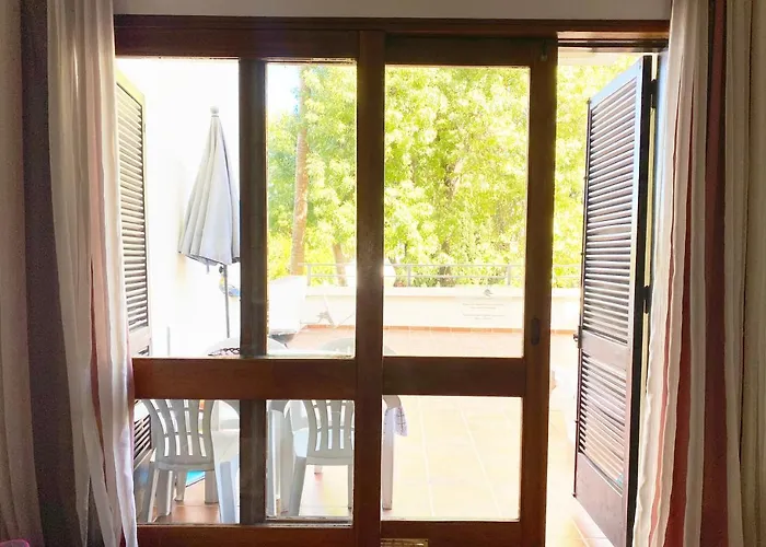 Garden Αλμπουφέιρα